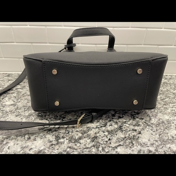 Kate Spade Small Purse - Picture 3 of 8